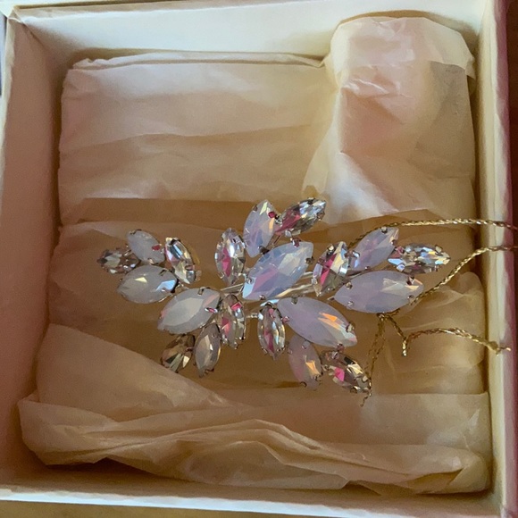 brides & hairpins Accessories - Brides & Hairpins Luna Clip